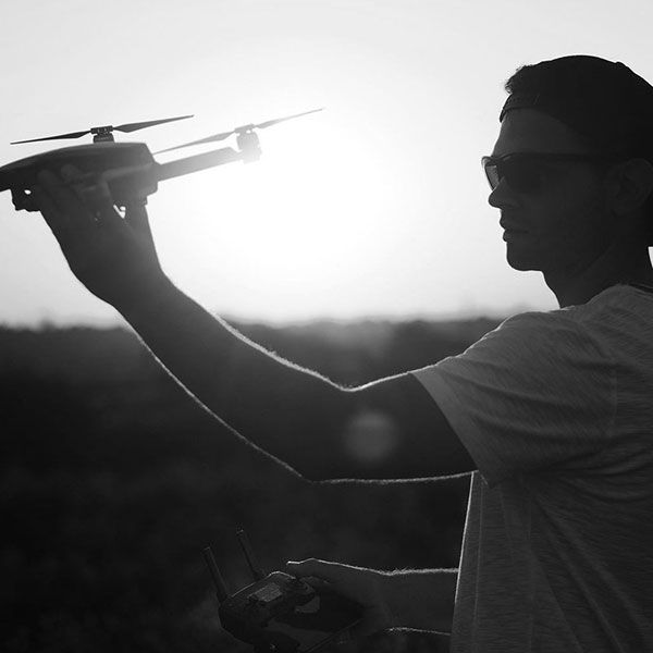 Recherche pilote de drone