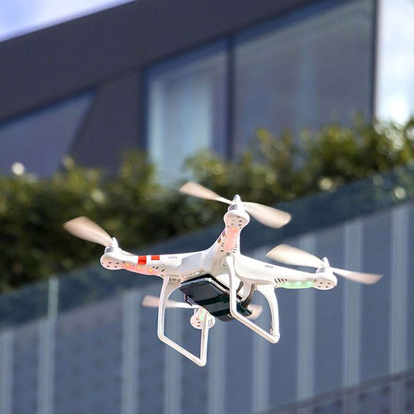 Recherche pilote de drone
