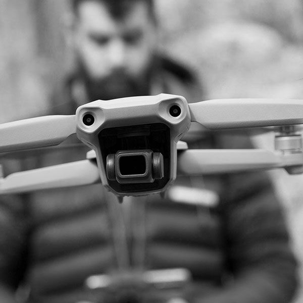 Cherche pilote de drone