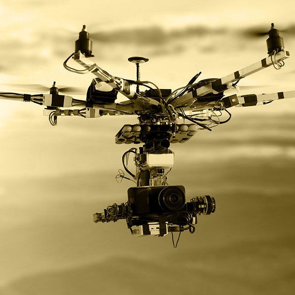 Cherche pilote de drone