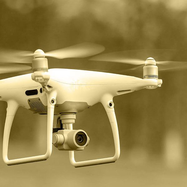Cherche pilote de drone